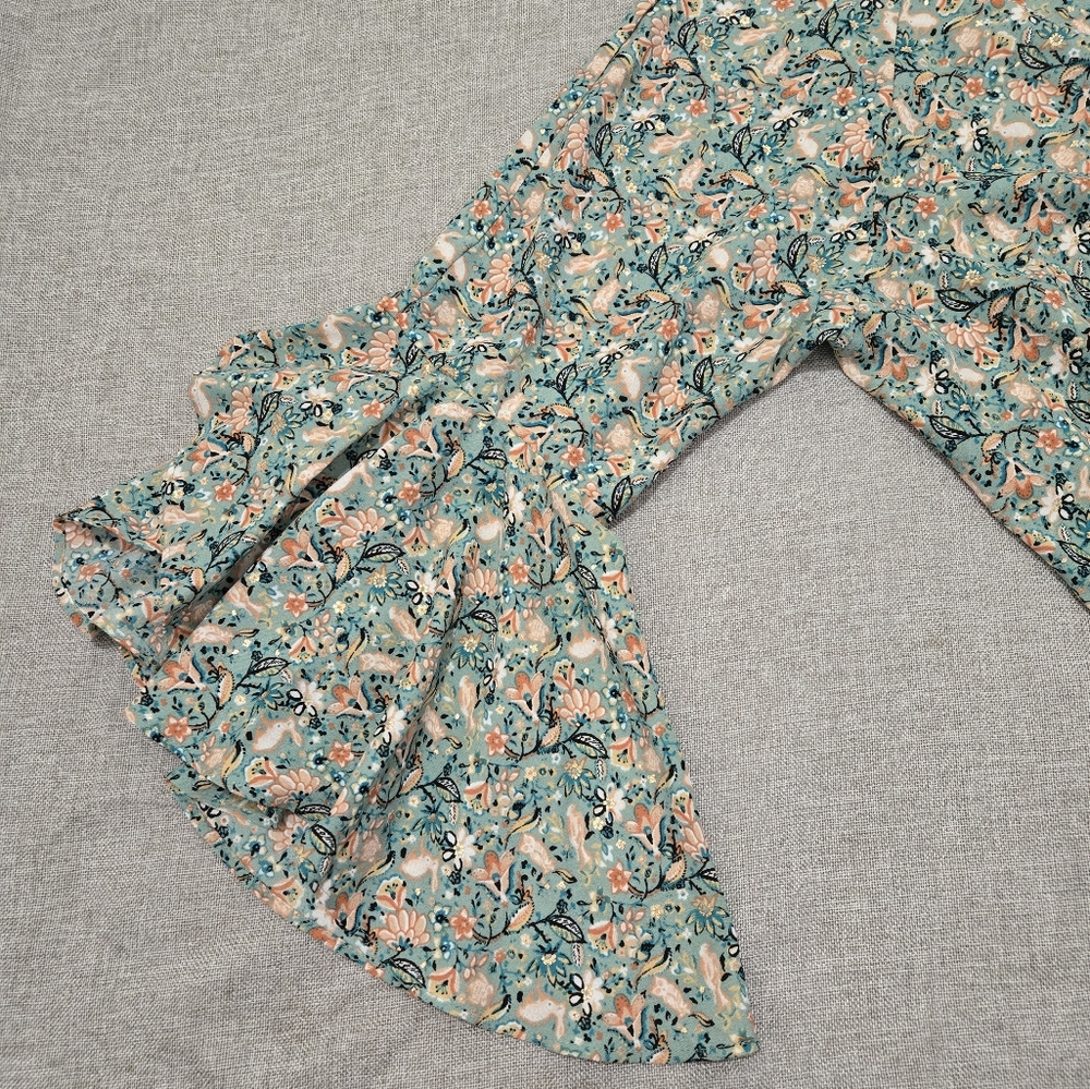 LC Lauren Conrad Sage Green Boho Blouse with Floral Spring Print Size XXL - Picture 12 of 14